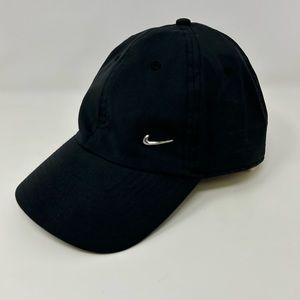 Nike Black Lightweight Baseball or Golf Cap